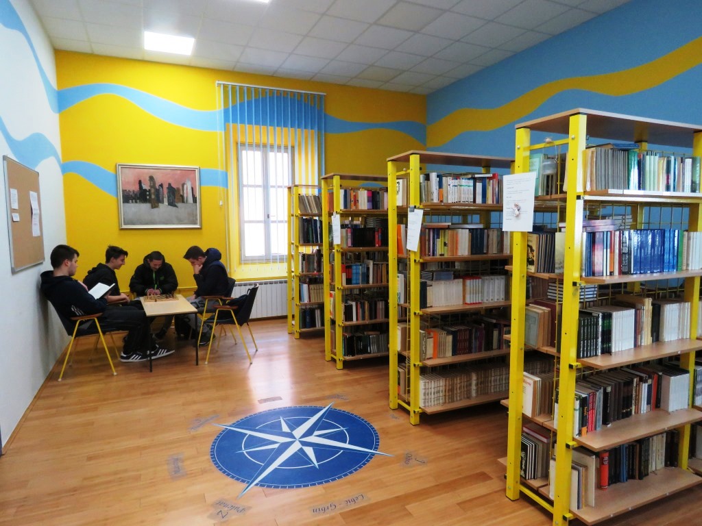 Školska knjižnica - Pomorska škola Zadar